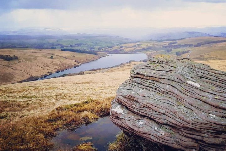 The Valleys tour or Swansea Bay tour. Please choose correctly.