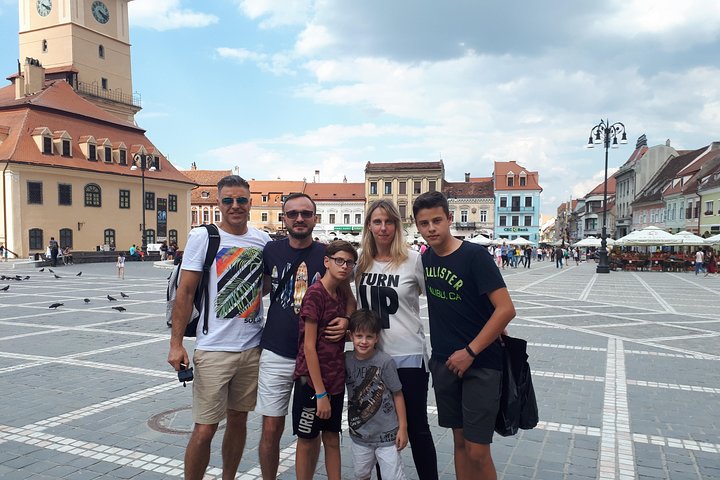 Dracula's Castle, Peles Castle and Brasov - Private Day Trip from Bucharest