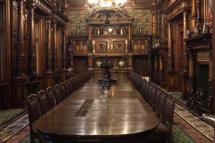 Dracula's Castle, Peles Castle and Brasov - Private Day Trip from Bucharest