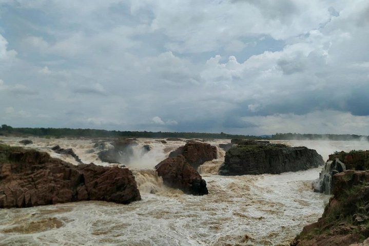Raneh waterfall Khajuraho (motorcycle tour)