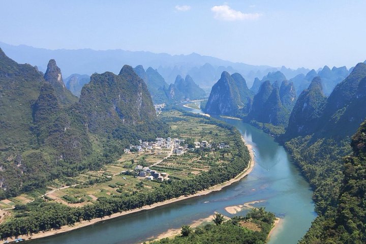 7-Day Private Tour: From/To Yichang via Zhangjiajie to Guilin