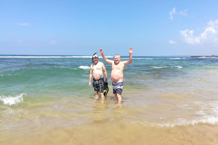 14 Days Tour in Sri Lanka (Hotels with Breakfast & Luxury Car)