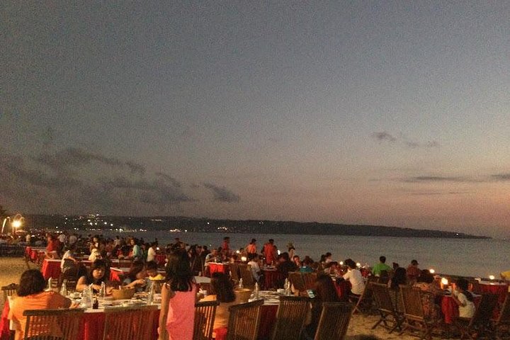 Private Uluwatu Temple and Kecak Fire Dance Evening Tour in Jimbaran Bay