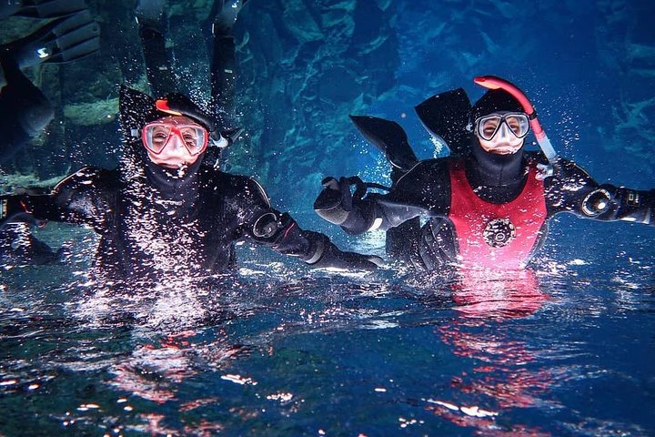 Silfra: Snorkeling Between Tectonic Plates - Meet on Location
