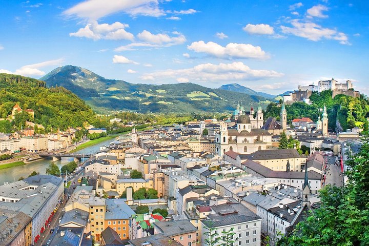Customized Private Tour to Salzburg for Cruise Guests from Linz or Passau