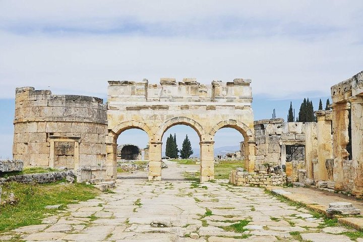 Daily Pamukkale Tour with Pick up from Denizli Bus station