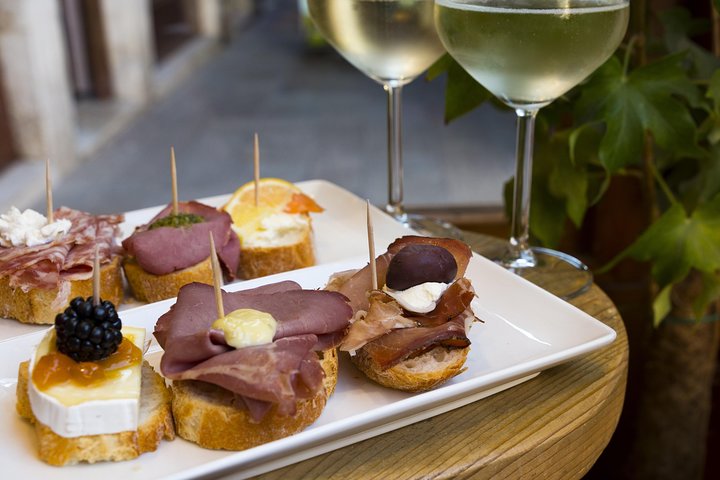 Small-group Street food tour in Aosta