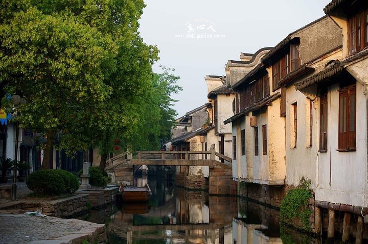 Tongli and Zhouzhuang Water Town Private Day Tour from Suzhou