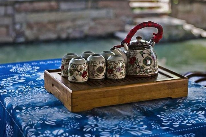 Tongli and Zhouzhuang Water Town Private Day Tour from Suzhou