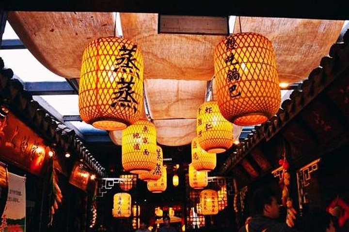 Private Suzhou Night Tour:Master of the Nets Garden, Ancient Canal with Dinner