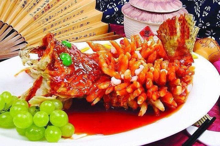 Private Suzhou Night Tour:Master of the Nets Garden, Ancient Canal with Dinner