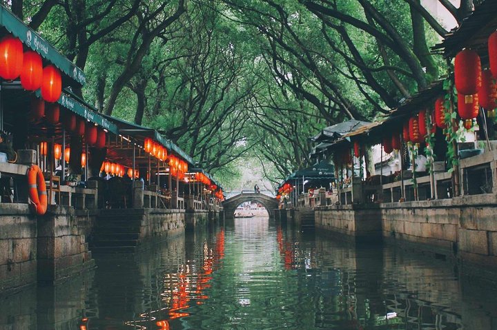 Suzhou and Tongli Water Village Private Day Tour with Lunch