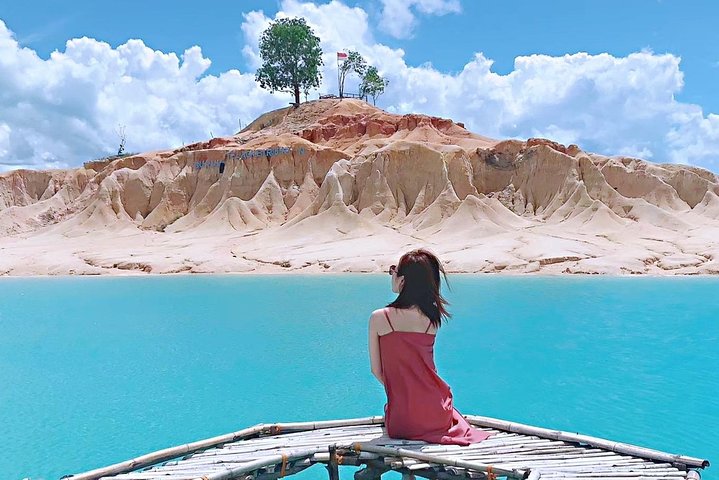 Bintan Sand Dunes and Blue Lakes Half-Day Tour with Lunch