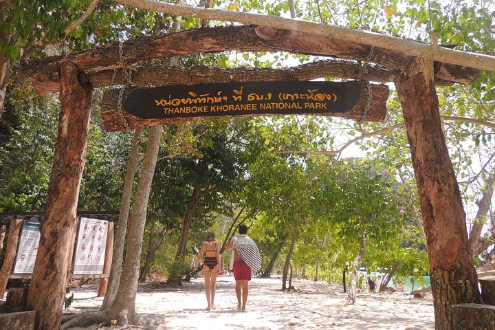 Krabi Hong Island Tour: Charter Private Long-tail Boat