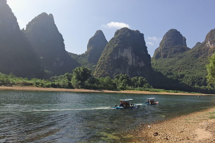 Guilin Yangshuo Day tour from Nanning by Round Way Bullet Train