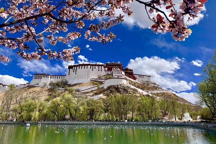 6 Days Central Tibet Culture Small Group Tour