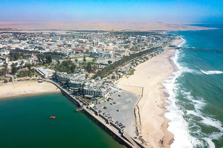 6 DAYS ETOSHA,SWAKOPMUND & SOSSUSVLEI- NAMIBIA (Lodging)