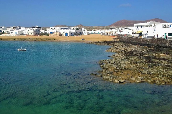 Teguise Market and La Graciosa Island Tour