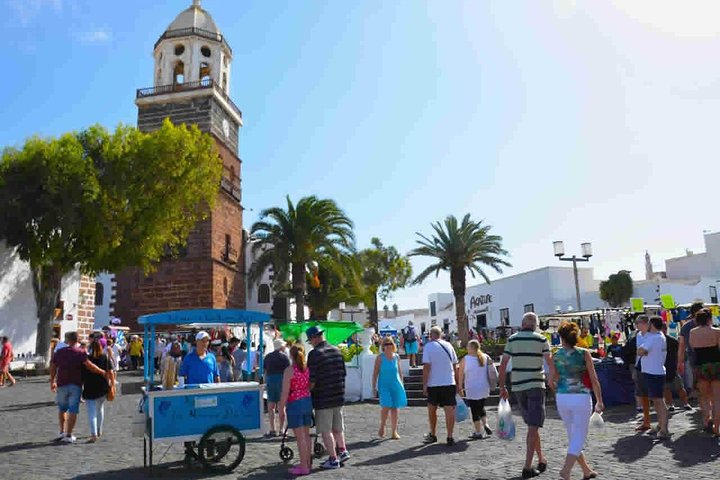 Teguise Market and La Graciosa Island Tour