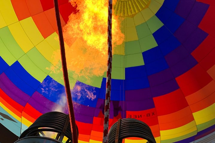 Teotihuacan Hot Air Balloon Flight from Mexico City / Volare