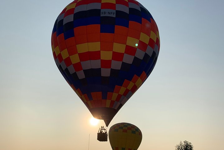 Teotihuacan Hot Air Balloon Flight from Mexico City / Volare