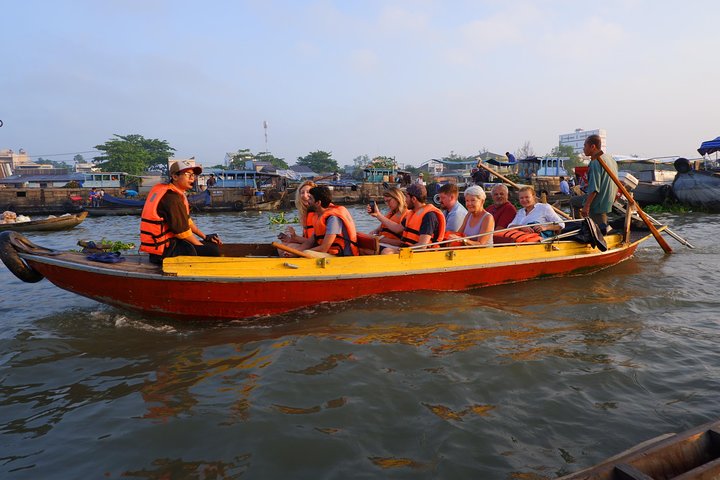 Cai Rang Floating Market – Bike, Cook & Weave the Mekong