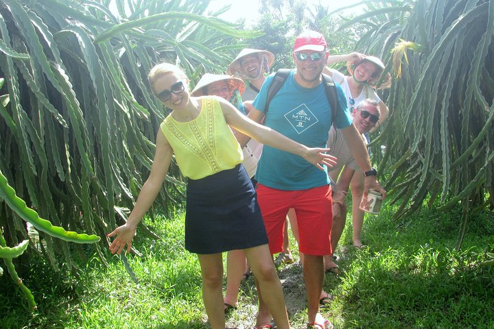 Mekong Delta and Cai Rang Floating Market 5-Hours Tour