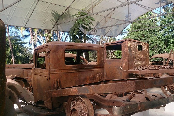 Tour to the Hacienda Nápoles Theme Park