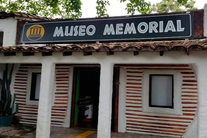 Tour to the Hacienda Nápoles Theme Park