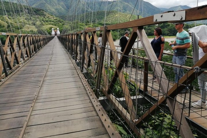 Santa Fe de Antioquia Tour with Western Bridge Visit
