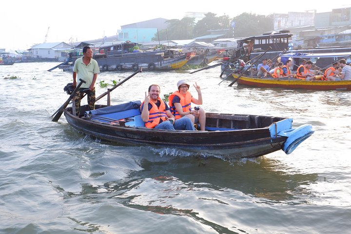 Cai Rang Floating Market – Bike, Cook & Weave the Mekong