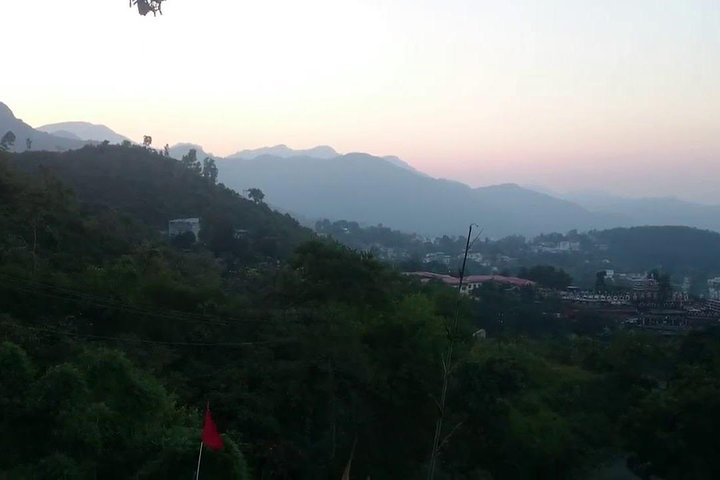 Affordable transfer from Rishikesh to Dehradun Airport