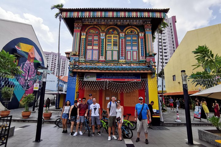 Lion City Bike Tour of Singapore