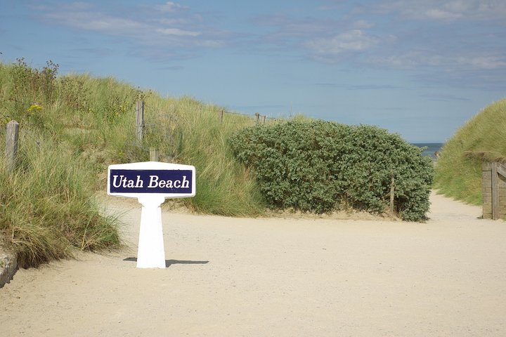 Normandy American D-Day Experience - Group tour from Bayeux