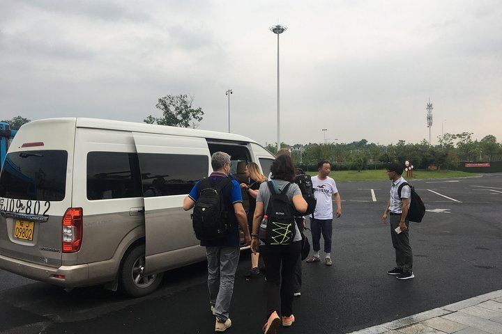 2-Day Yellow Mountain All-Inclusive Mini Group Tour