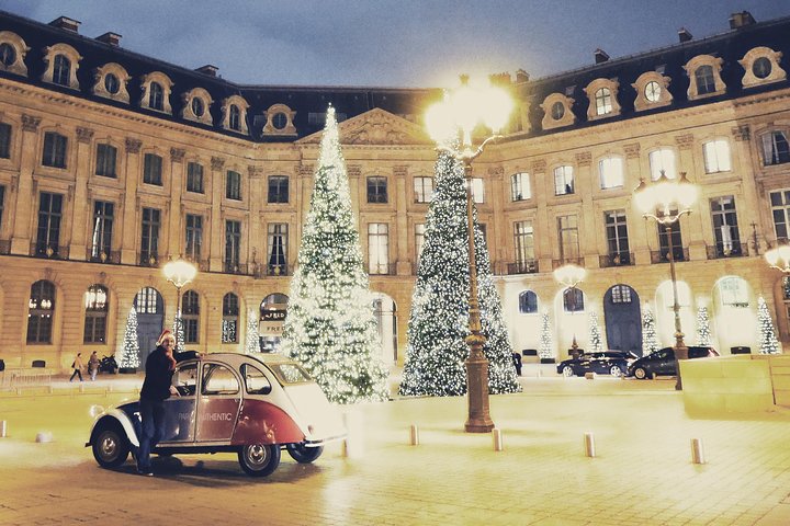 Paris and Montmartre 2CV Tour by Night with Champagne