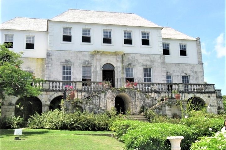 Blue Hole, Secret Falls, and Dunn's River Falls Combo Day-Trip