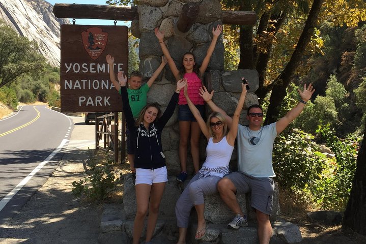 Private Yosemite & Glacier Point SUV / Van Tour Including Hotel Pickup