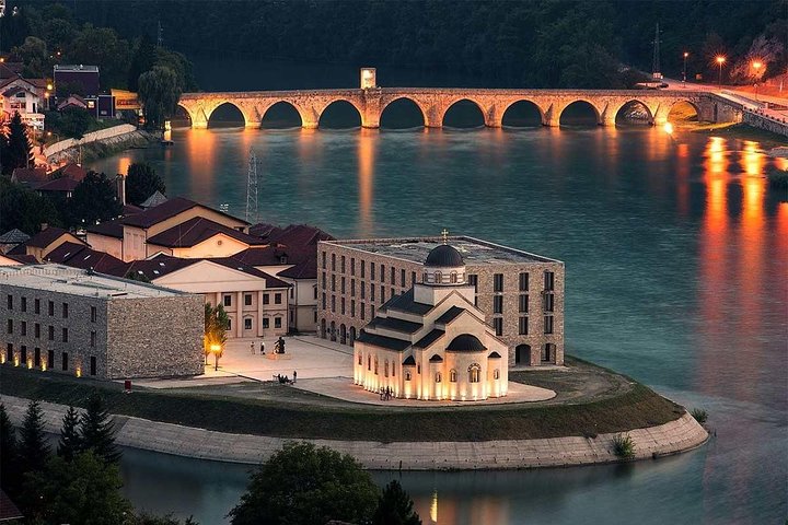 Sarajevo to/from Belgrade UNESCO Transfer Day Tour (Fees Incl.)