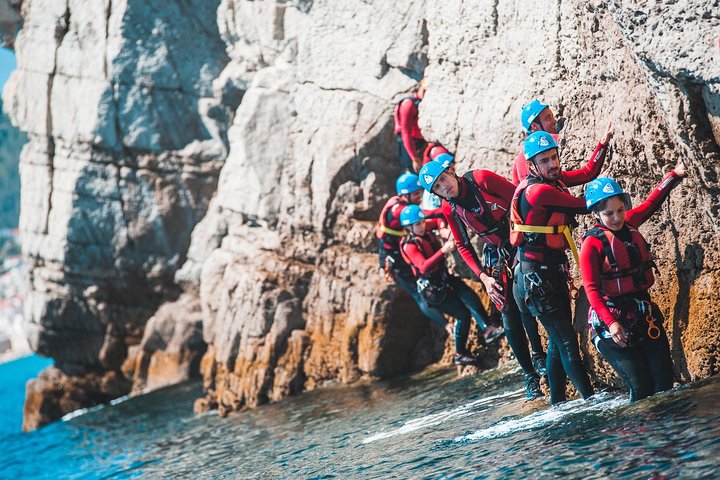 Sesimbra - Coasteering in Arrabida Natural Park (Lisbon region)