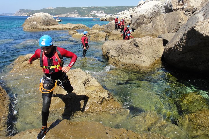 Sesimbra - Coasteering in Arrabida Natural Park (Lisbon region)