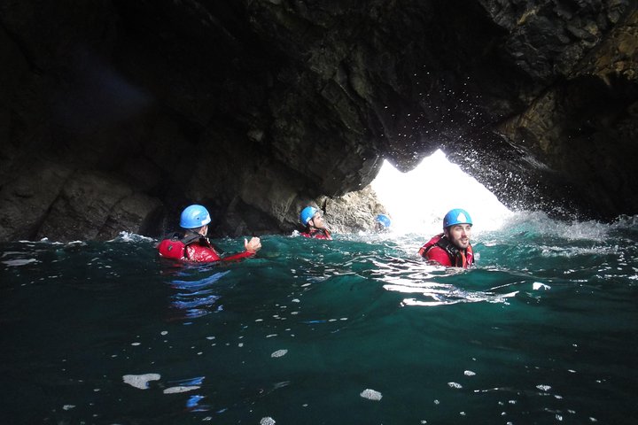 Sesimbra - Coasteering in Arrabida Natural Park (Lisbon region)