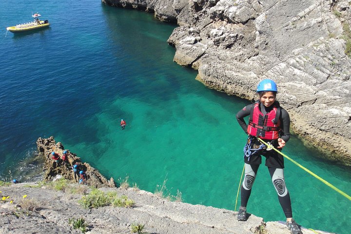 Sesimbra - Coasteering in Arrabida Natural Park (Lisbon region)