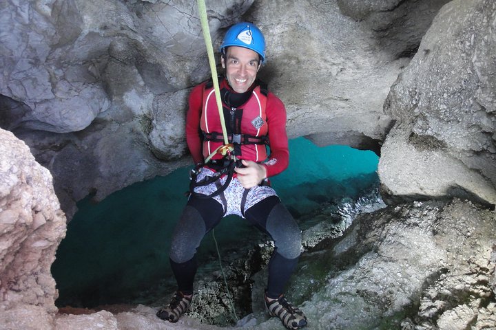 Sesimbra - Coasteering in Arrabida Natural Park (Lisbon region)