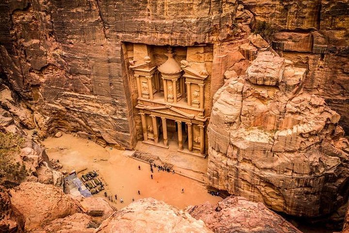 Reliable & Comfort Door-to-Door Private Transfer Petra ⇆ Dead Sea