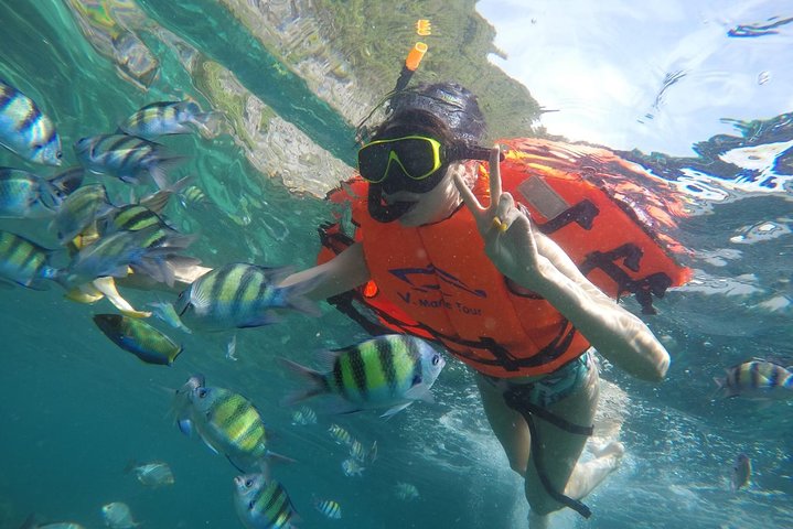 Phi Phi Islands Adventure Day Trip w/ Seaview Lunch by V. Marine