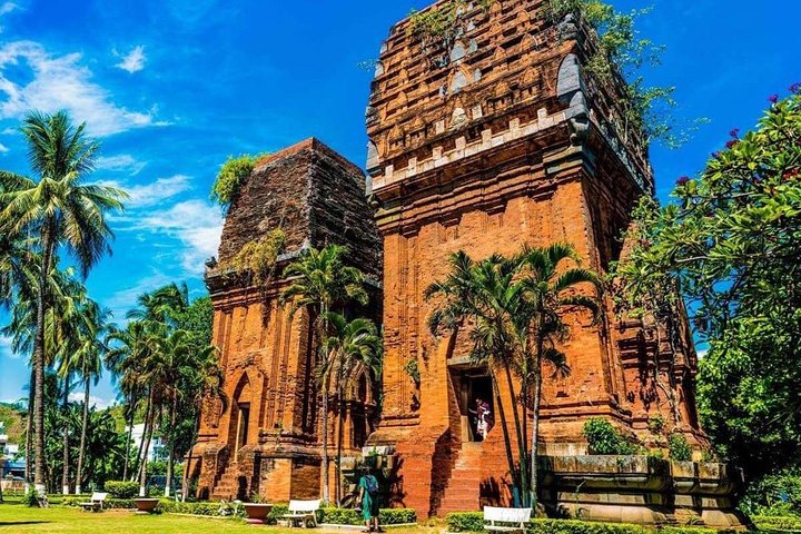 ️ Quy Nhon Instagram Tour: Most Famous Spots (Private & All-Inclusive)
