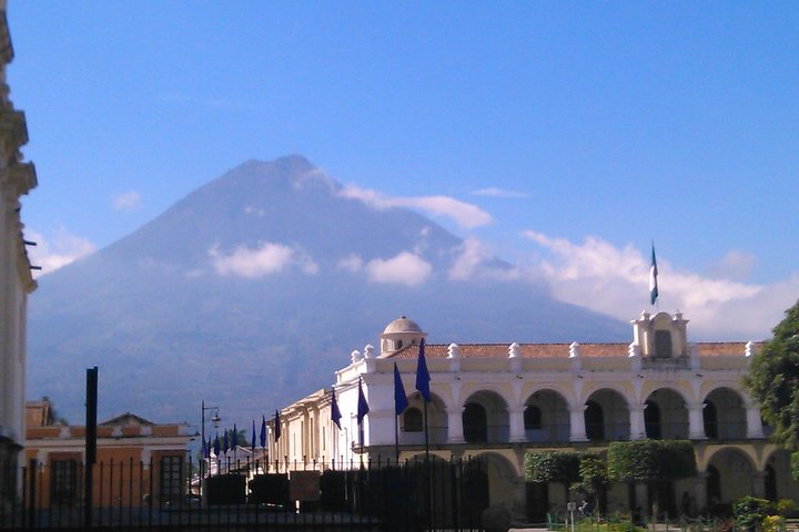 Puerto Quetzal Shore Excursion: Private Antigua Tour