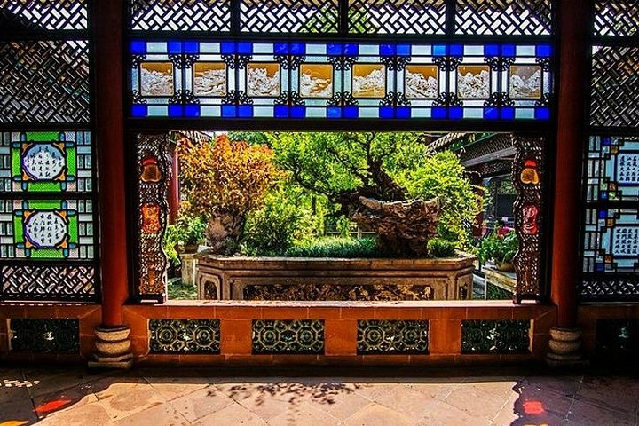 Foshan Qinghui Garden and Fengjian Water Town Private Day Tour from Guangzhou