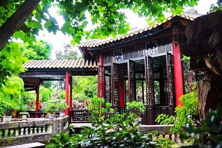 Foshan Qinghui Garden and Fengjian Water Town Private Day Tour from Guangzhou